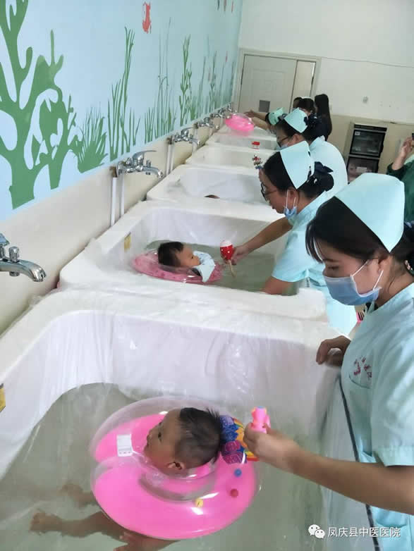 凤庆县中医医院六一儿童节婴幼儿免费游泳(图2)